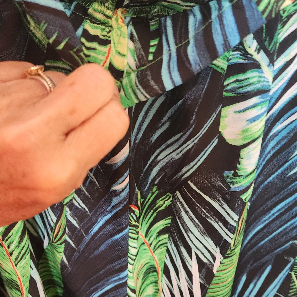 SHEIN Green Leaf Print Wide Leg Pants - Picture 5 of 5